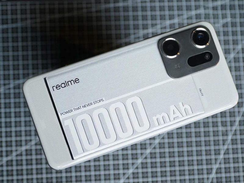 Điện thoại Realme pin 10.000 mAh gây sốt với pin trâu, cấu hình mạnh