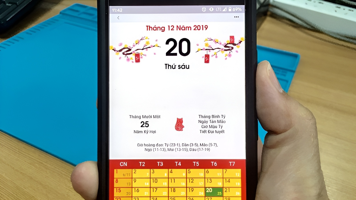Cách tải lịch âm dương về điện thoại đơn giản, chuẩn xác