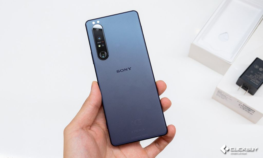 Đánh giá Xperia 1 II (Mark 2): Ngoại hình đẳng cấp, màn hình đẹp, camera chất lượng cao.