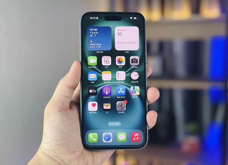 Về màn hình, người dùng đánh giá iPhone 16 Plus sở hữu màn hình lớn