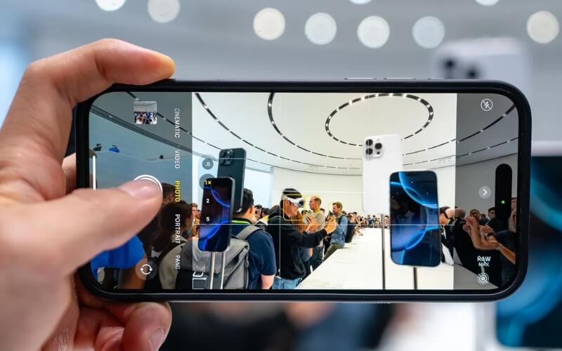 iPhone 16 512GB thích hợp cho những người dùng có nhu cầu cao về dung lượng lưu trữ