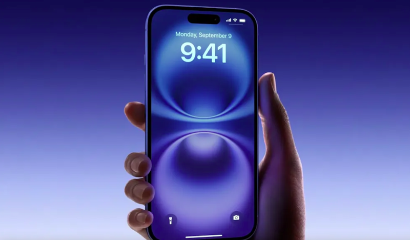 iPhone 16 Pro Max cho cảm giác cầm chắc tay, dễ dàng thao tác
