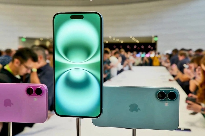 Sự kiện ra mắt iPhone 16 vô cùng hoành tráng, thu hút lượng lớn giới công nghệ và iFan
