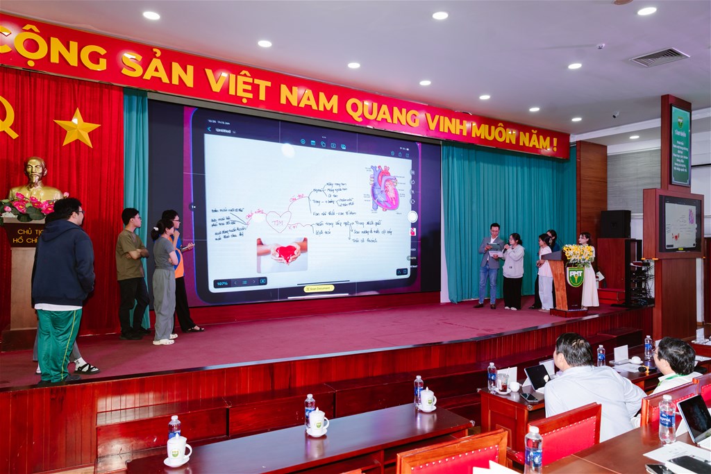 Chơi minigame nhận quà