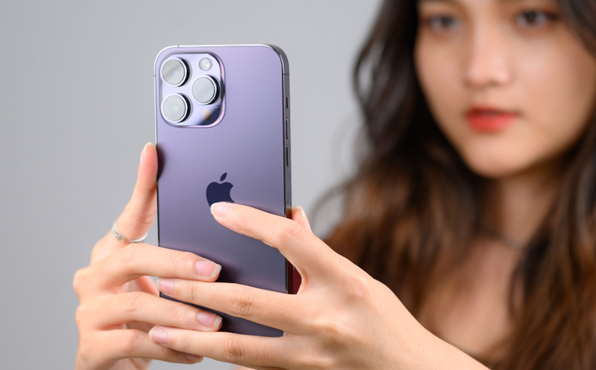 thay camera trước iPhone 14 Pro