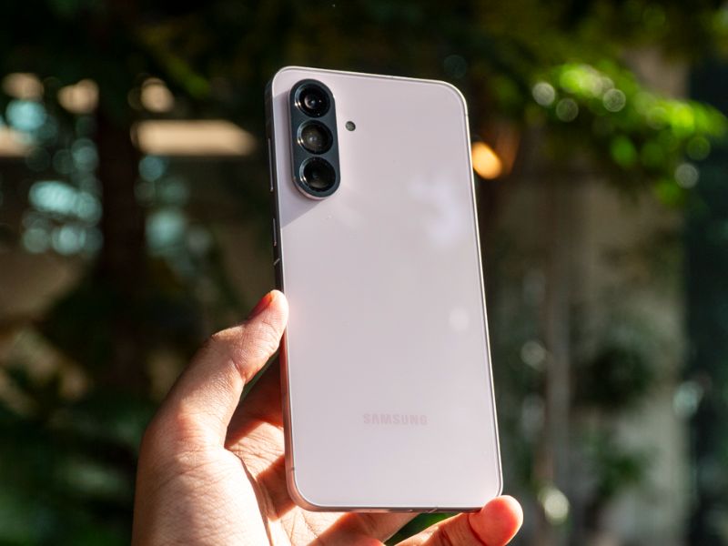 Thiết kế Samsung Galaxy A57: Khi sự mỏng nhẹ trở thành ngôn ngữ sang trọng