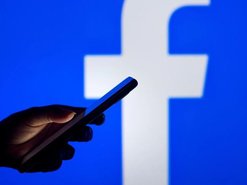 Có nên xóa tài khoản Faebook ở điện thoại không