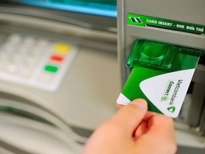Hướng dẫn đăng ký SMS Banking Vietcombank qua thẻ ATM