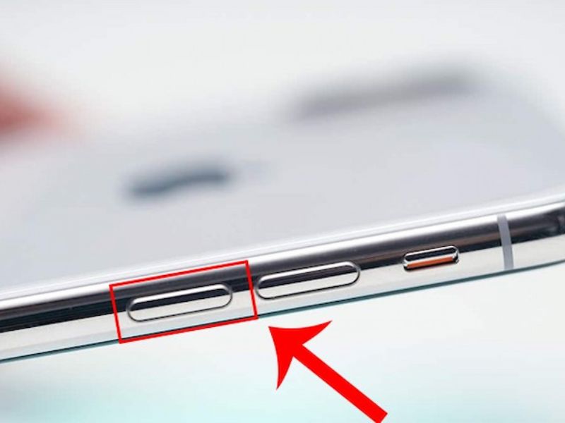 Dùng nút tăng/giảm âm lượng để tắt âm bàn phím