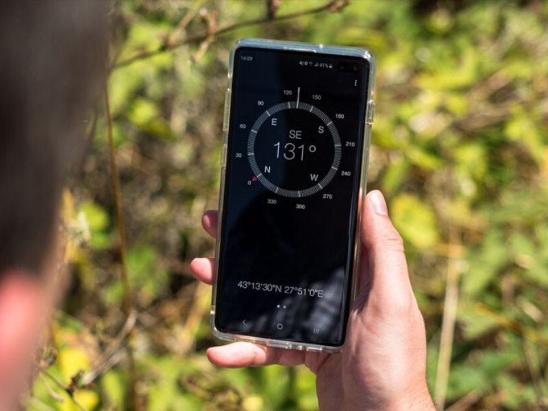 Hướng dẫn dùng la bàn trên điện thoại xem hướng nhà