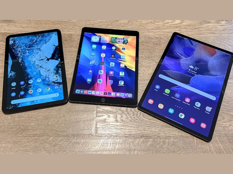 iPad cũ với máy tính bảng Android