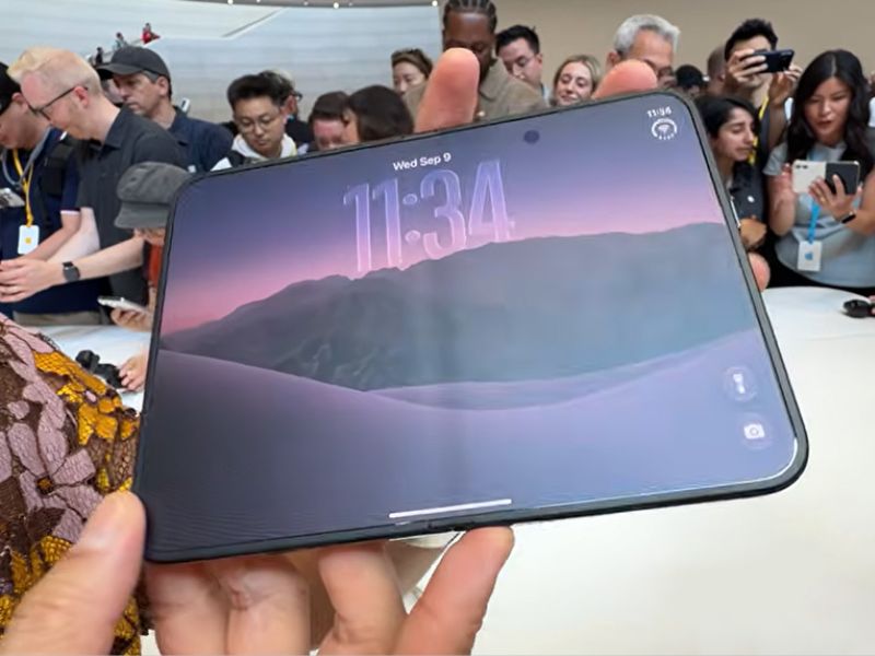 Nếp gấp iPhone Dou gần như tàng hình