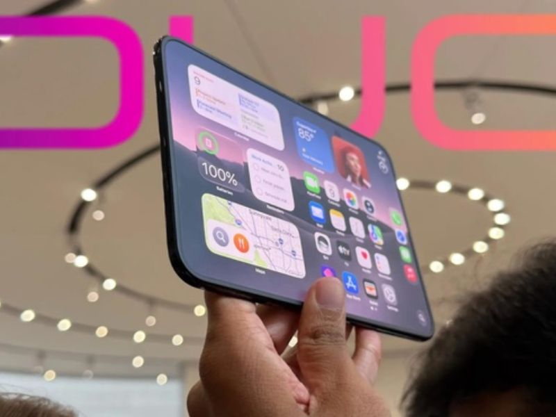 Đột phá điện thoại thiết kế gập đầu tiên của Apple