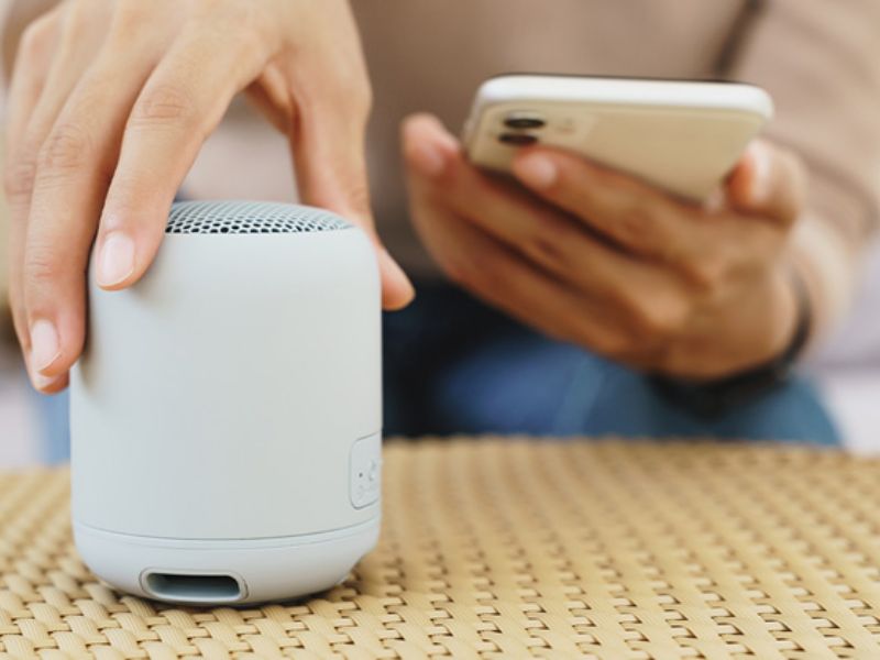 Cách kết nối loa với điện thoại đơn giản