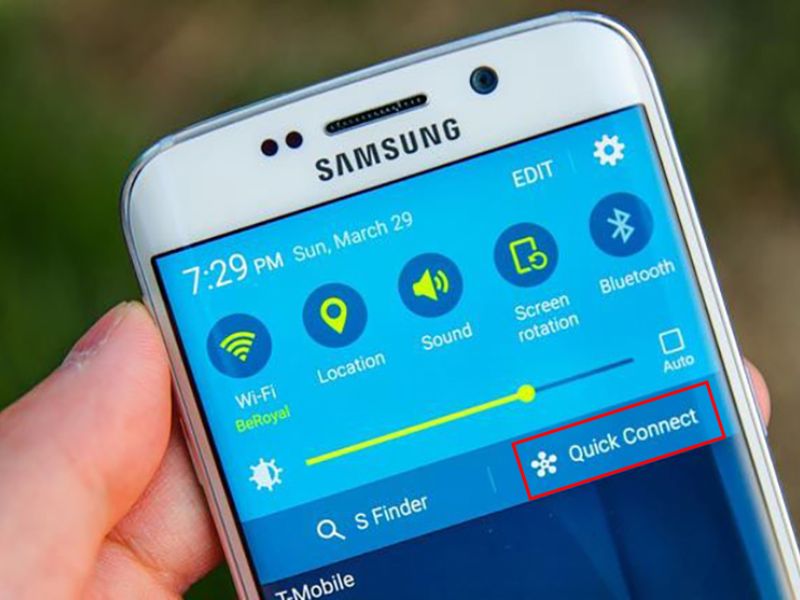 Chia sẻ màn hình điện thoại với tivi Samsung