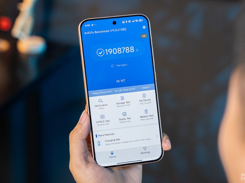 Màn hình sắc nét của Xiaomi 15T