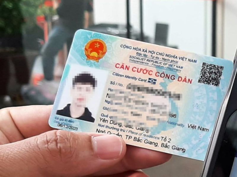 Nhập thông tin và tiến hành quét mã QR trên CCCD
