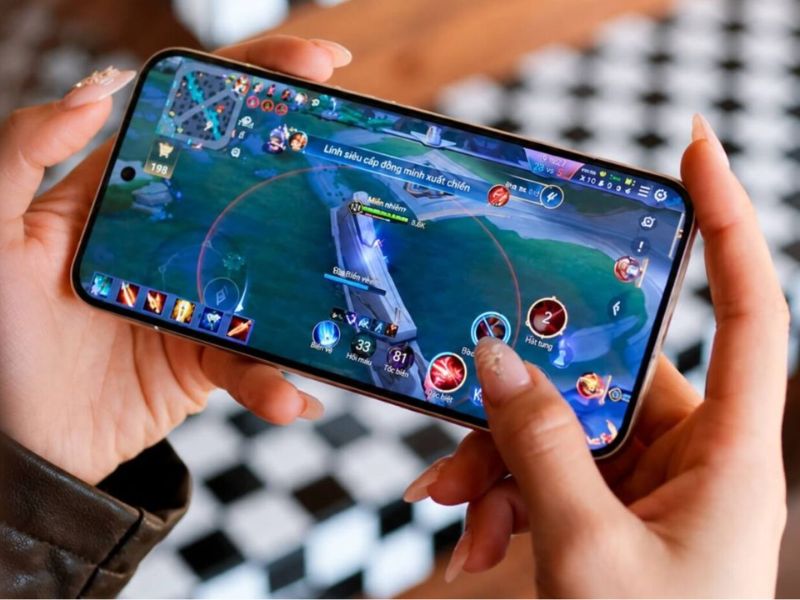 Hiệu năng OPPO Reno16 F chơi game mạnh mẽ