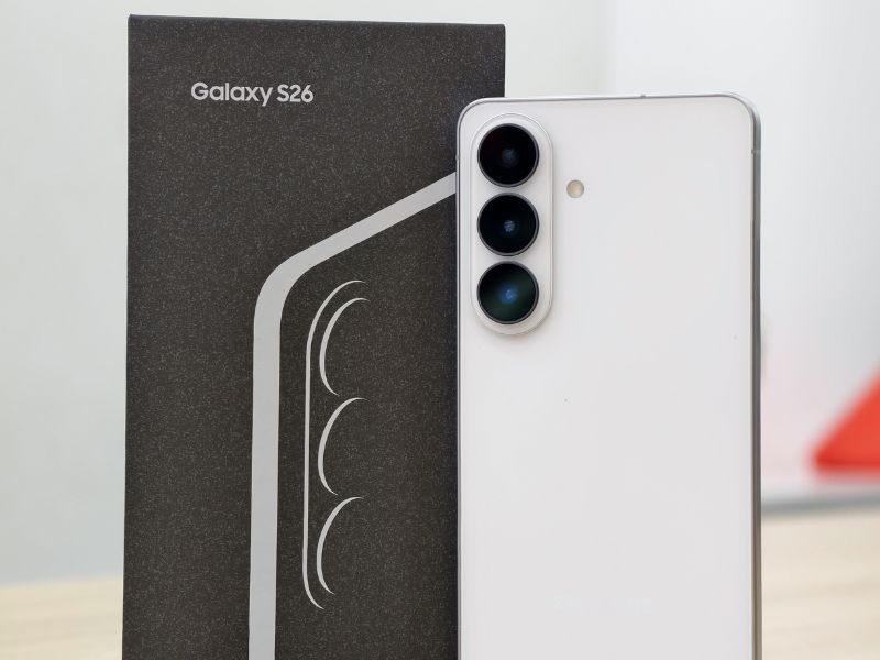 Có nên mua Samsung Galaxy S26 Plus ngay thời điểm này?