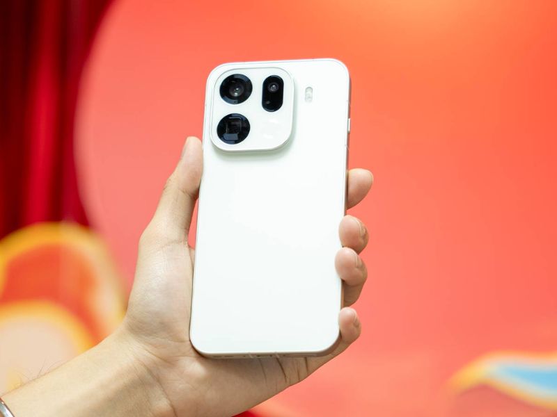 Hiệu năng và Pin: Agentic AI và "Khủng long" 7500mAh