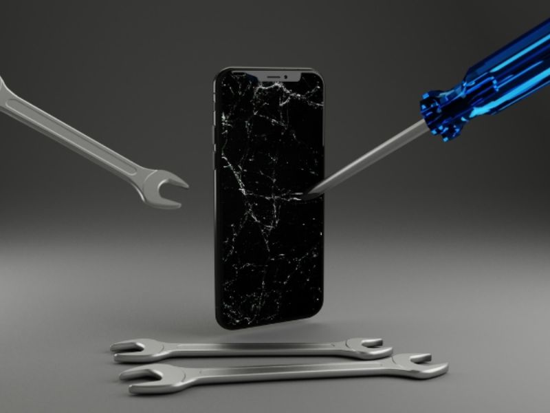 Khi nào khách hàng cần thay ép kính iPhone 16?