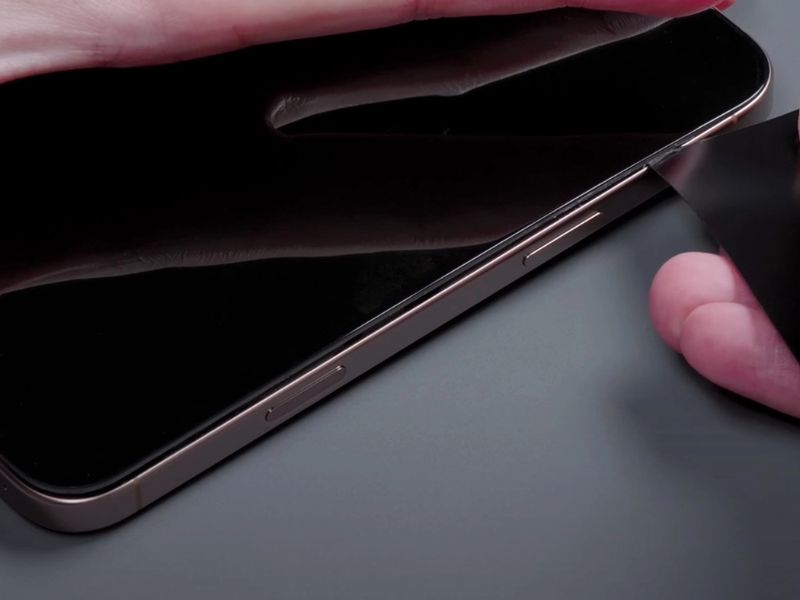 Ép kính iPhone 16 Pro Max là gì?