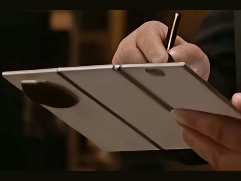 Ra mắt Huawei Mate XTs