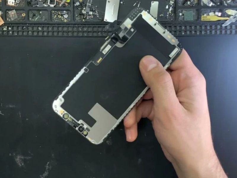 Thay IC cảm ứng mới hoặc ép cảm ứng mới