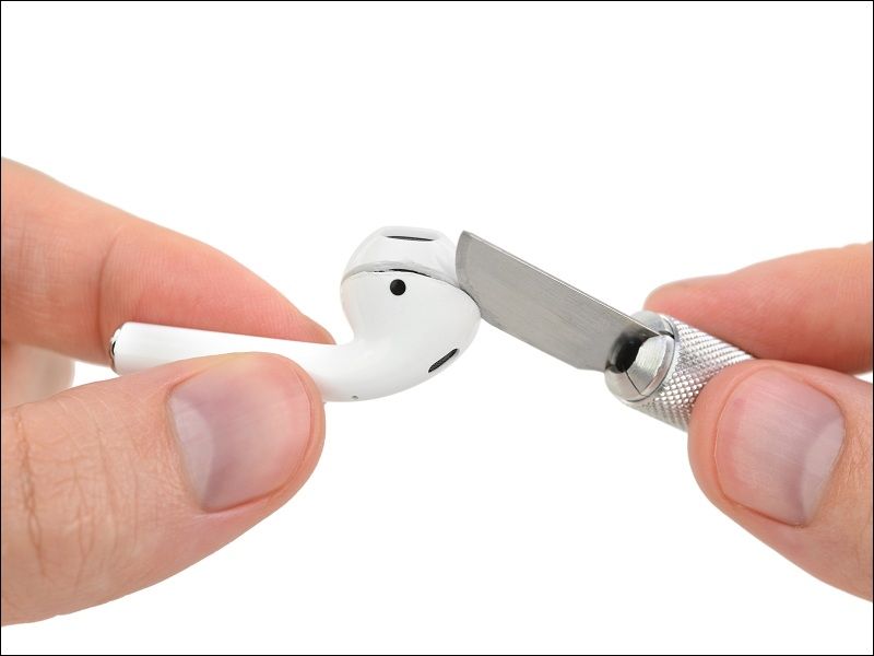 Quy trình thay pin tai nghe AirPods 2 tại Clickbuy