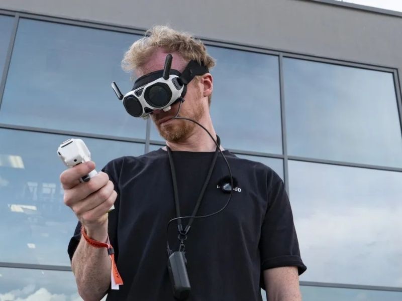 trải nghiệm Antigravity A1