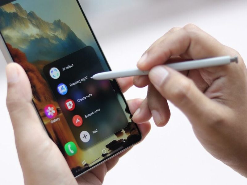 Thiết kế bo tròn của bút S Pen trên Galaxy S26 Ultra