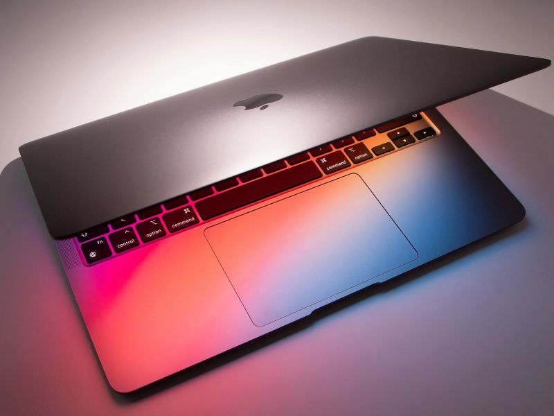 Macbook Air: Không dùng màn hình OLED Tandem