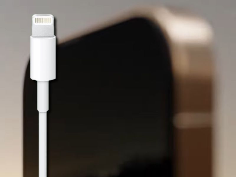 Sự thật: Sạc iPhone bằng cáp hỏng có thể gây hại nghiêm trọng