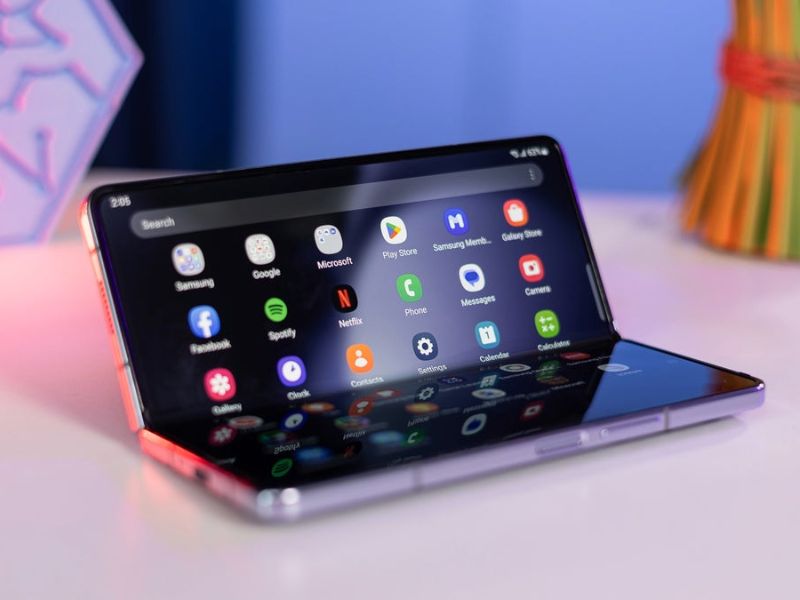 Samsung Galaxy Z Fold6 (5G): Gập mở linh hoạt, hiệu suất vượt trội