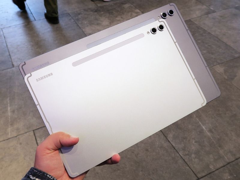 Cụm camera sau của Tab S11 Ultra có thiết kế mới