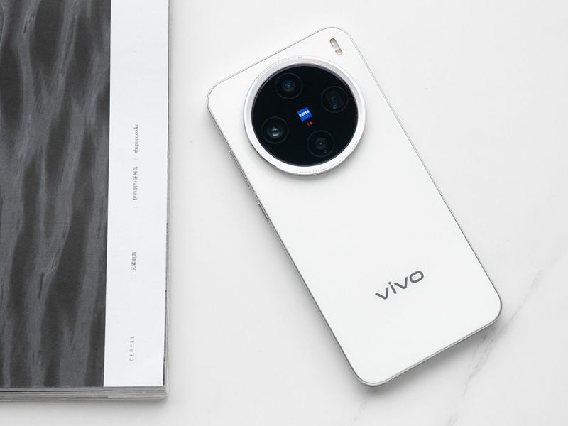 Camera 50MP cảm biến mới: Vũ khí bí mật của X300 Pro