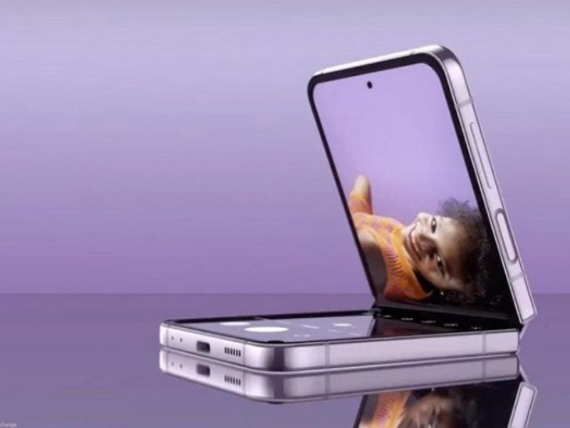 Mua Z Flip mới chính hãng cùng Clickbuy