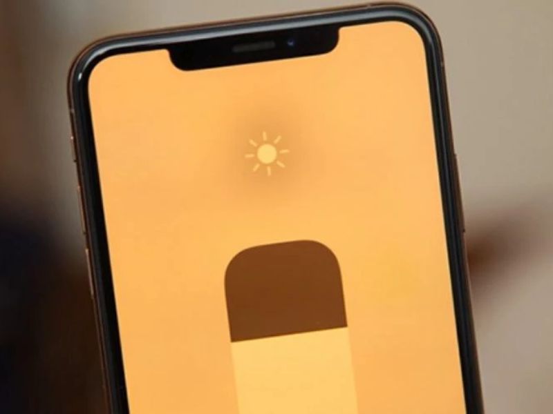 Cách hạn chế tình trạng màn hình iPhone bị ám vàng