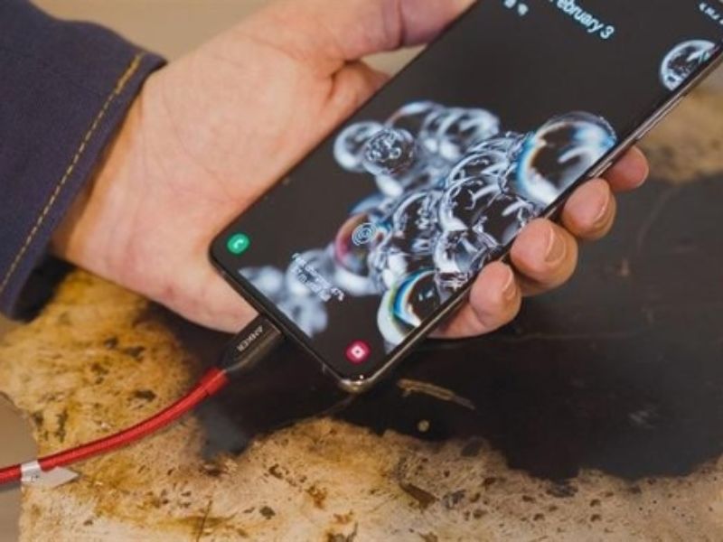 Hướng dẫn sạc điện thoại đúng chuẩn