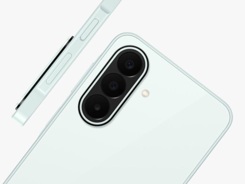 Galaxy Jump 5 sở hữu cụm 3 camera sau