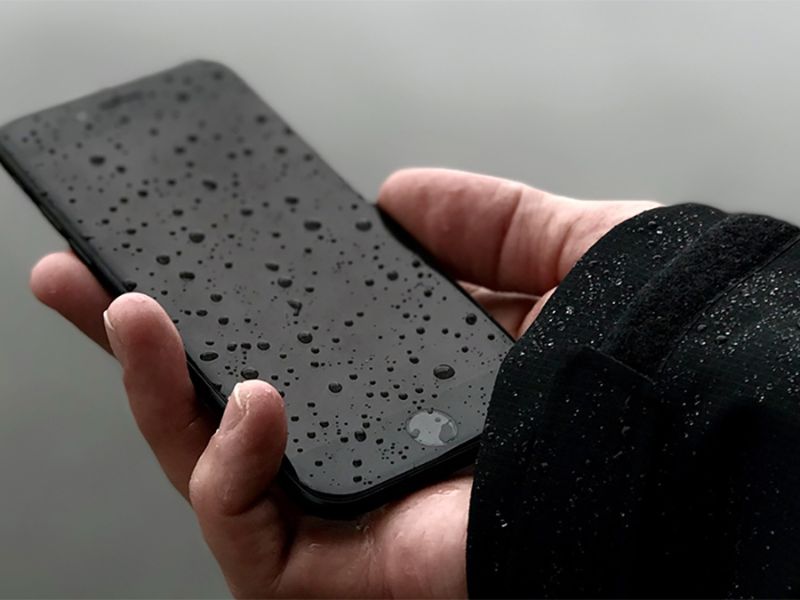 Điện thoại bị dính nước