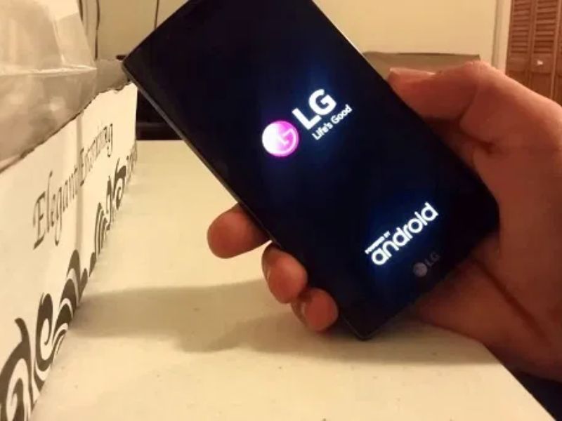 Điện thoại LG bị treo logo