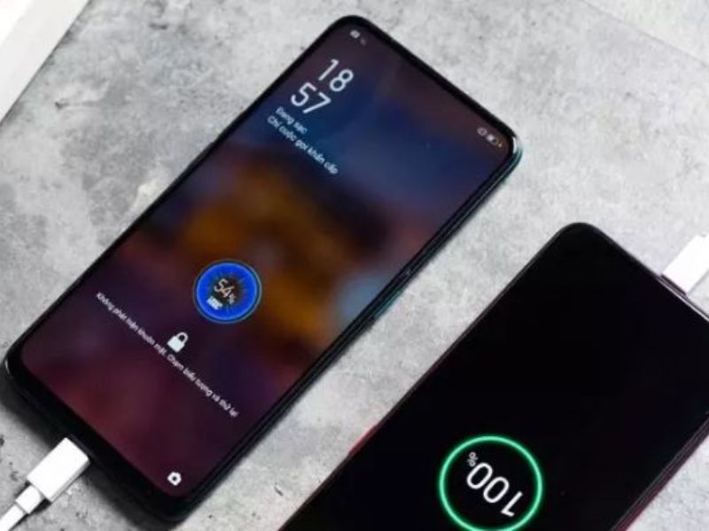 Cách xử lý điện thoại sạc bị tụt pin hiệu quả