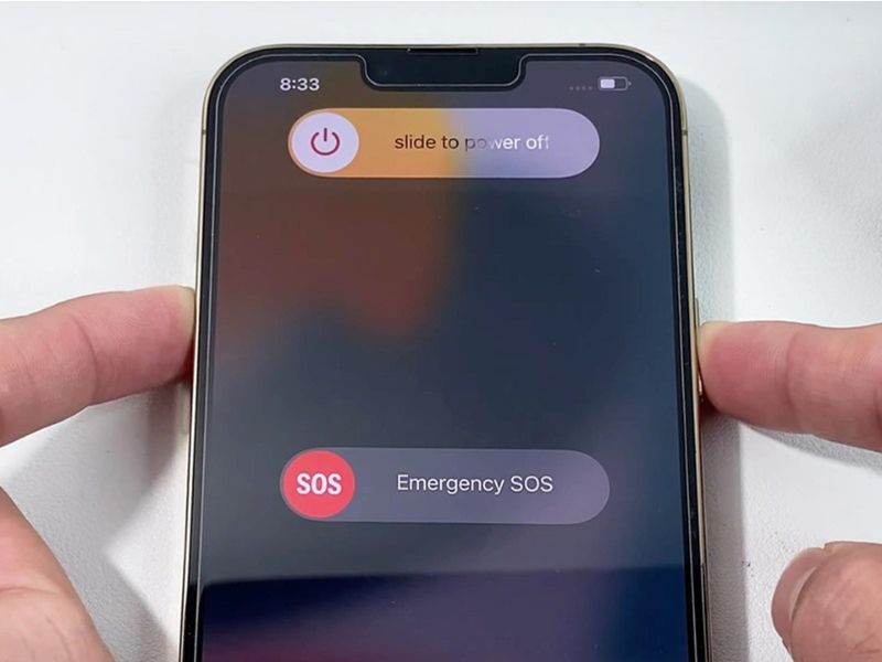 Ép khởi động lại iPhone 13