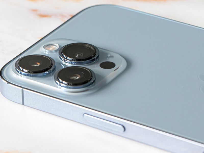 iPhone 13 Pro Max là máy Lock
