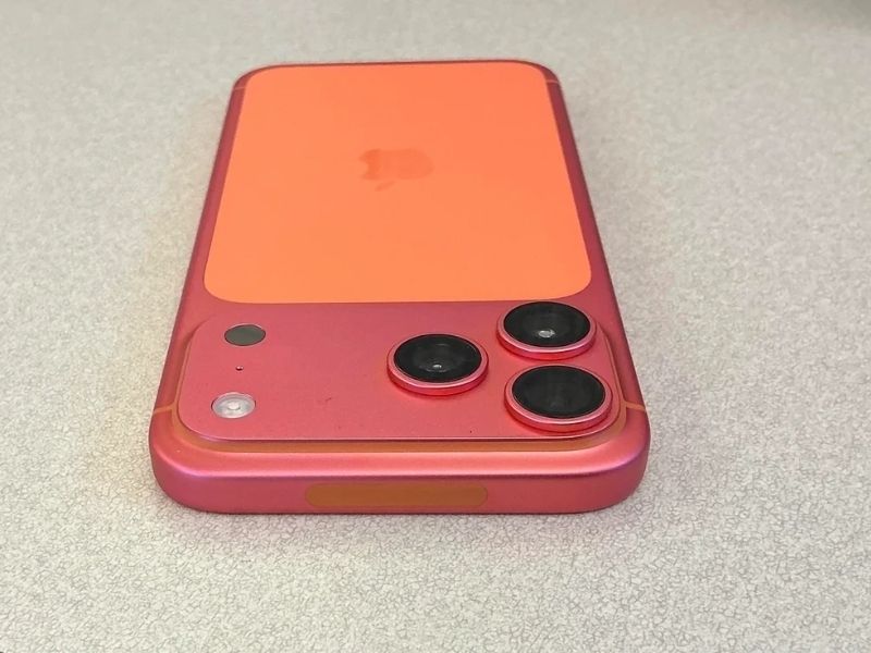 Điện thoại IPhone bị oxi hóa