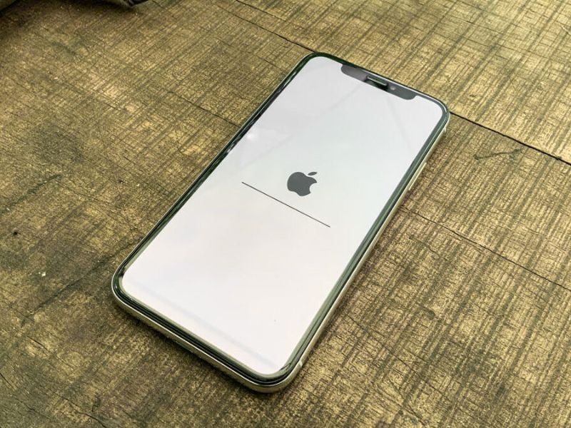 Xử lý màn hình iPhone bị nhấp nháy