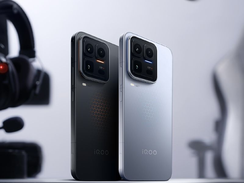 iQOO 15 Ultra lộ diện thiết kế