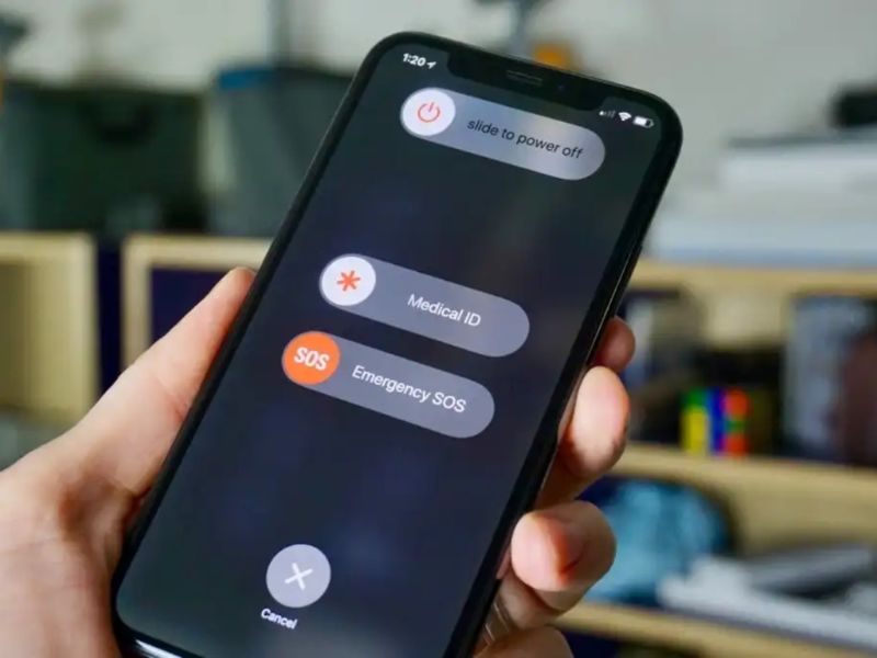 Khởi động lại iPhone