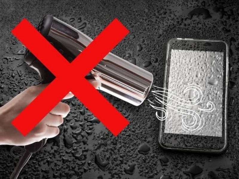 Đẩy nước ra khỏi điện thoại Android